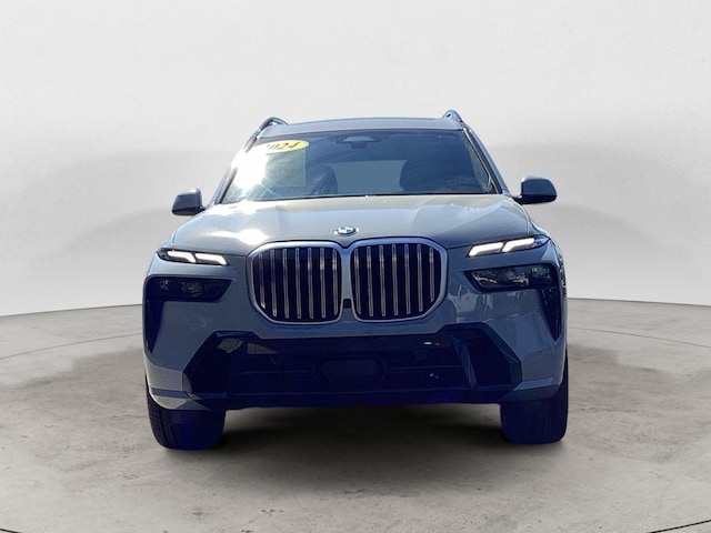 2024 BMW X7