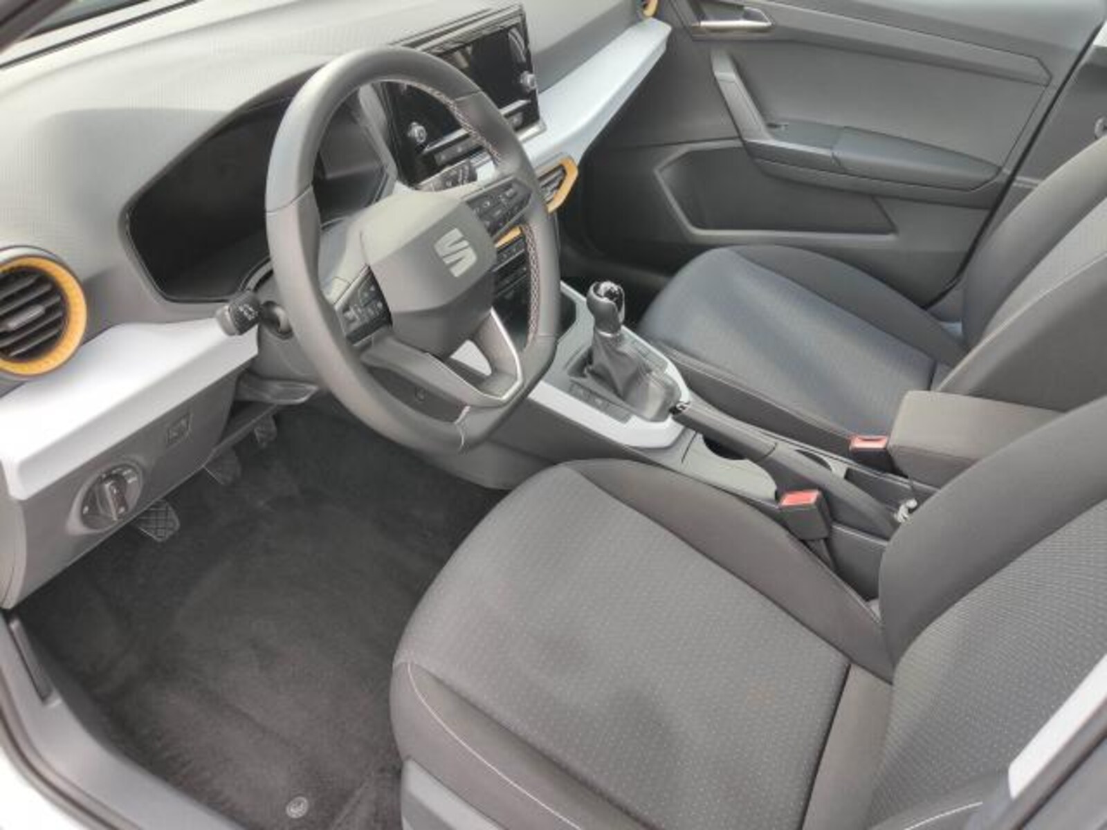 SEAT Arona – Bild 13