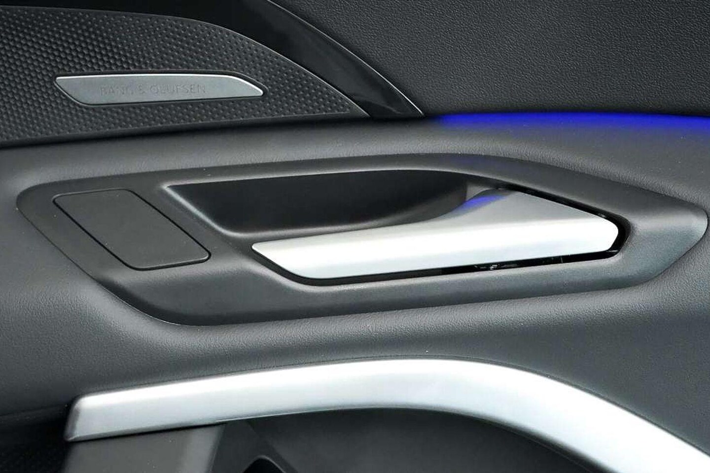 Image about Audi Q5 SUV TDI quattro 150 kW sport
