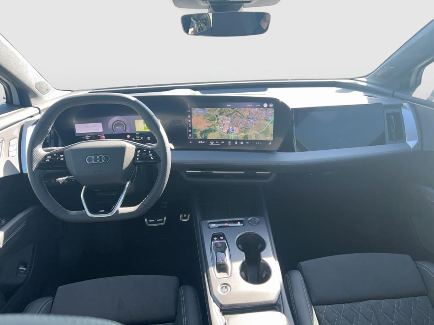 Bild über Audi Q4 Sportback e-tron e-tron quattro 220 kW - für weitere Informationen kontaktieren Sie den Audi Partner