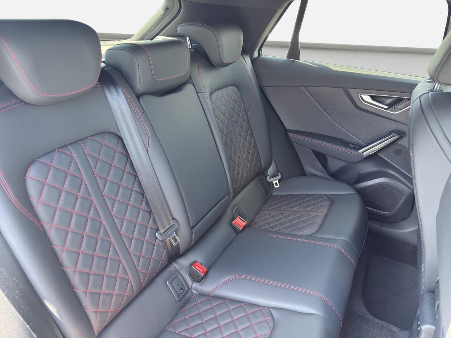 Bild über Audi Q2 S line 35 TFSI S tronic - für weitere Informationen kontaktieren Sie den Audi Partner