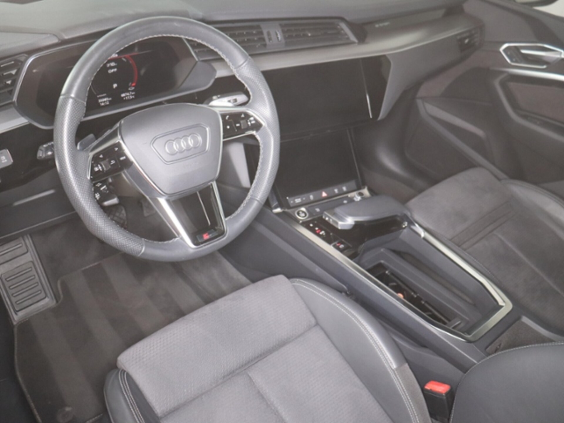 Audi e-tron Sportback advanced