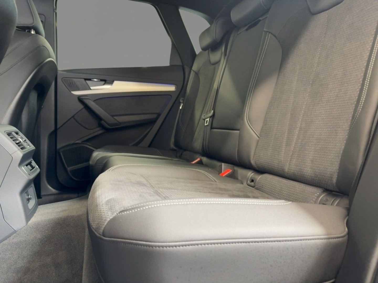 Bild über Audi Q5 40 TDI quattro 150 kW S tronic - für weitere Informationen kontaktieren Sie den Audi Partner