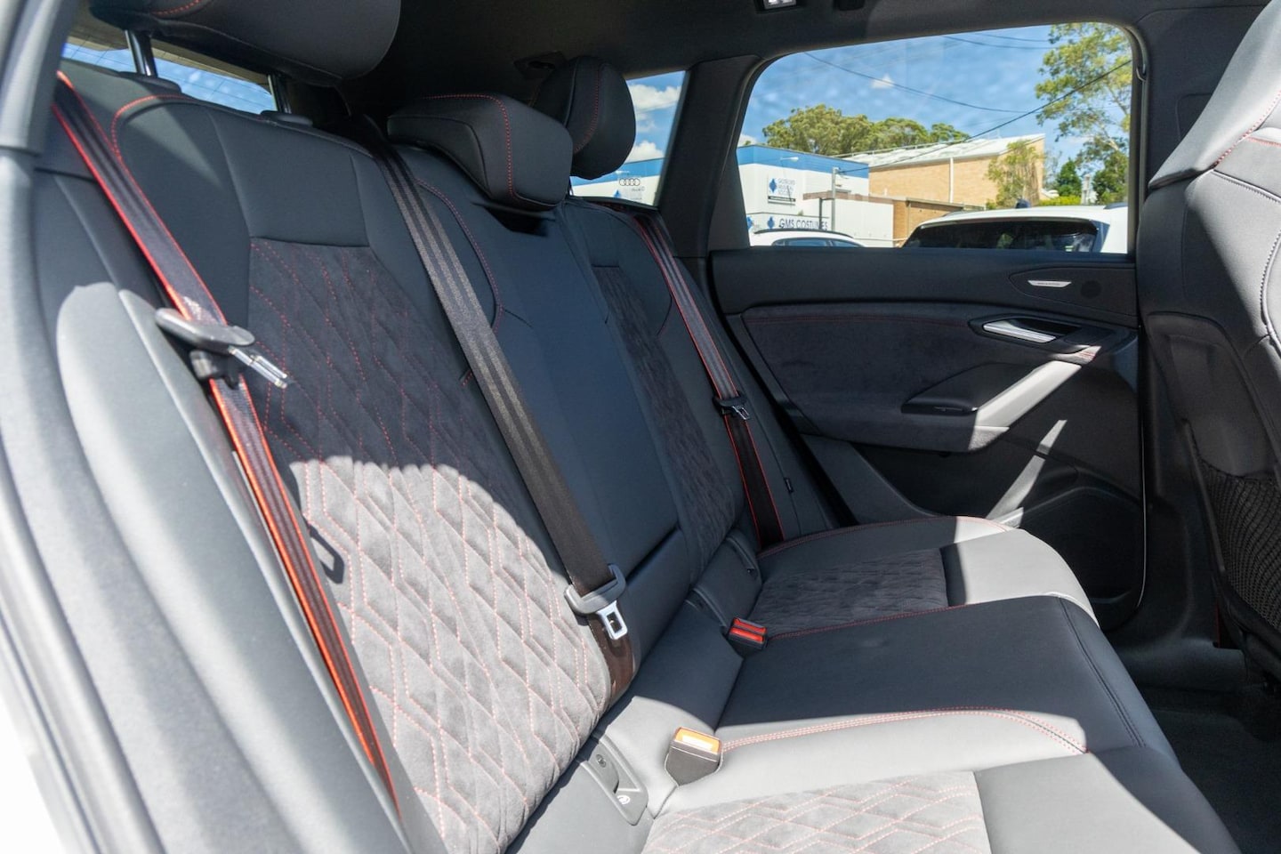 Image about Audi SQ6 SUV e-tron e-tron quattro