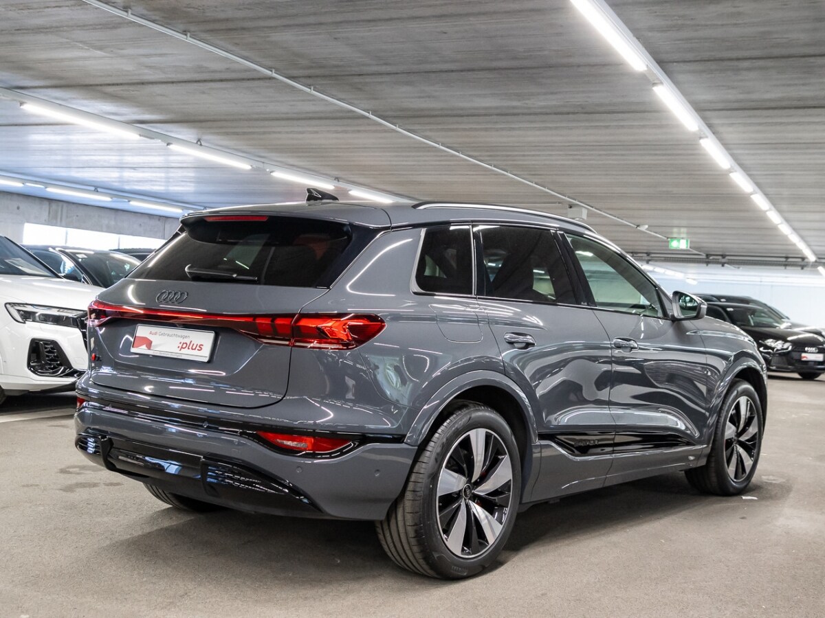 Image about Audi Q6 SUV e-tron e-tron quattro