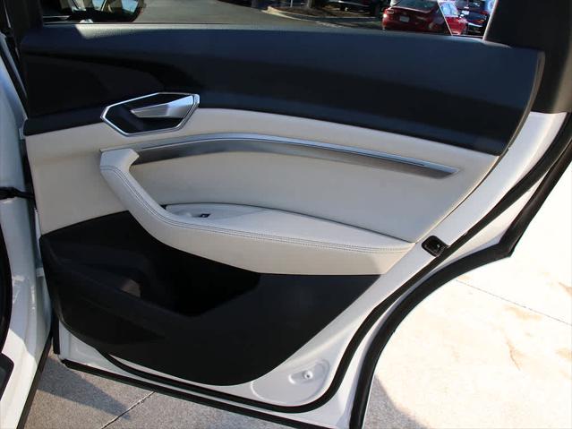 2022 AUDI E-TRON - Image 36