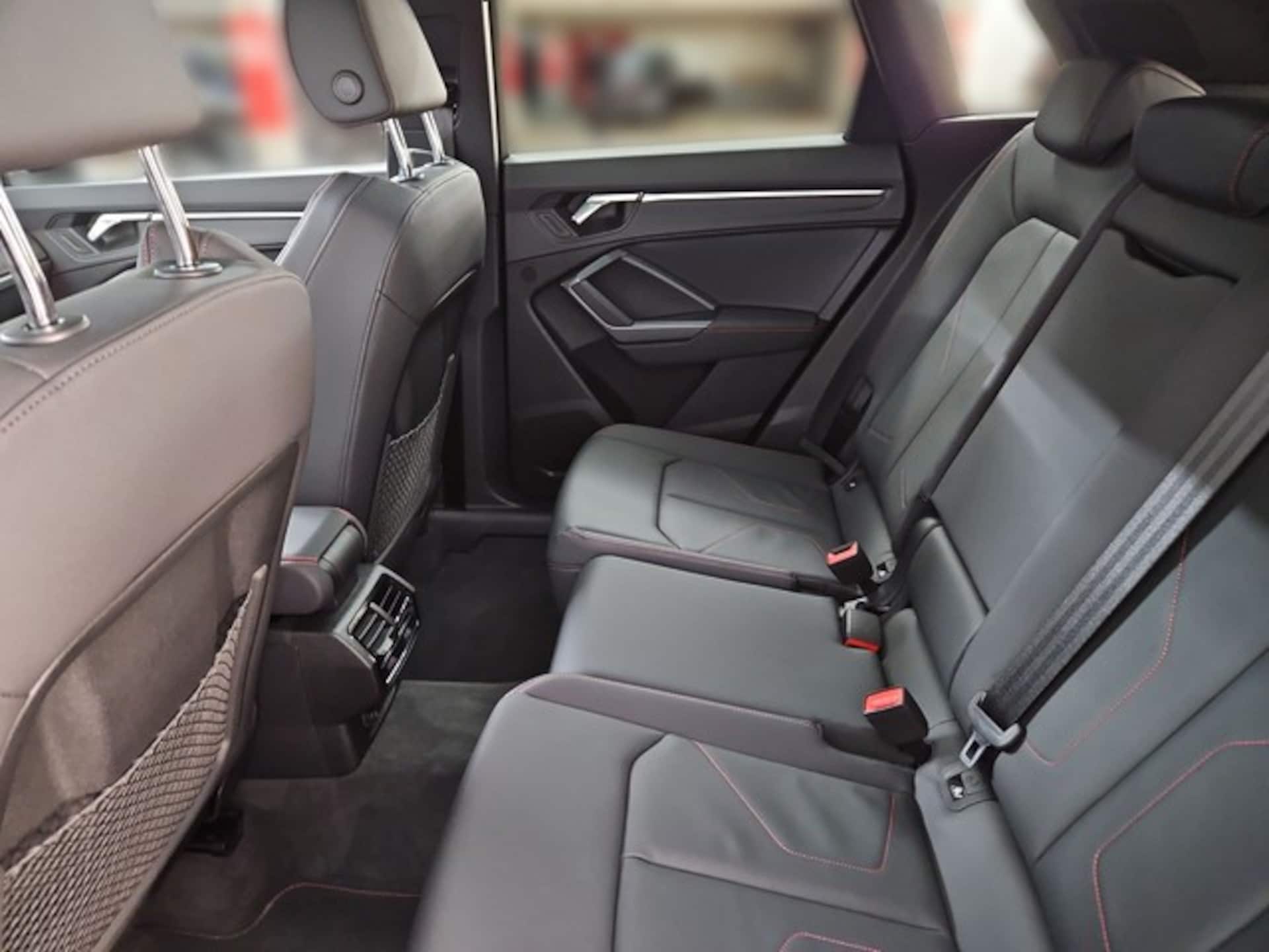 Audi Q3 SUV S line