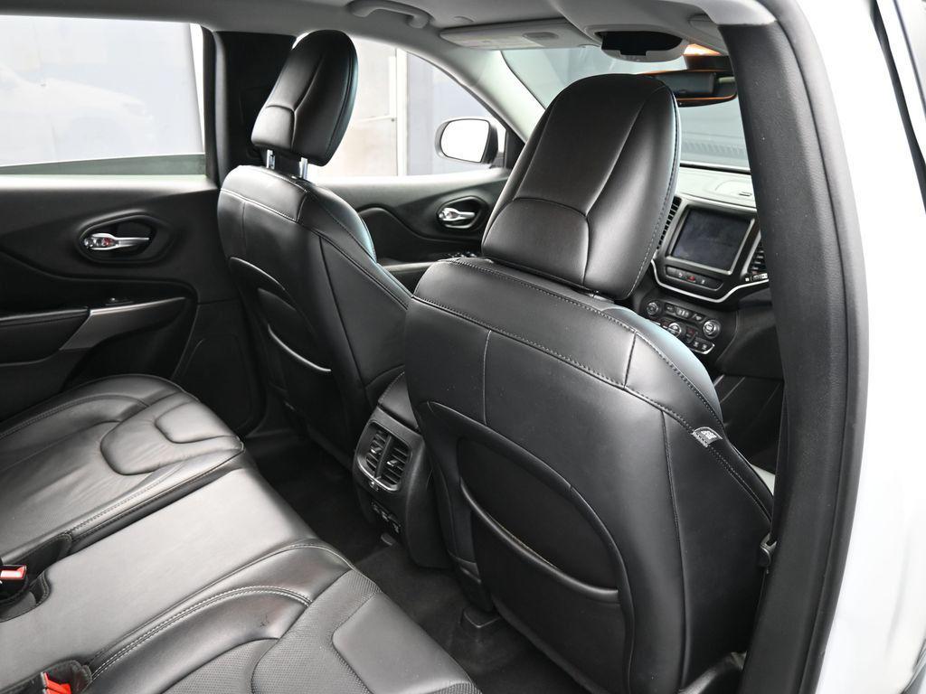 2021 Jeep Cherokee Latitude Lux - Photo 39