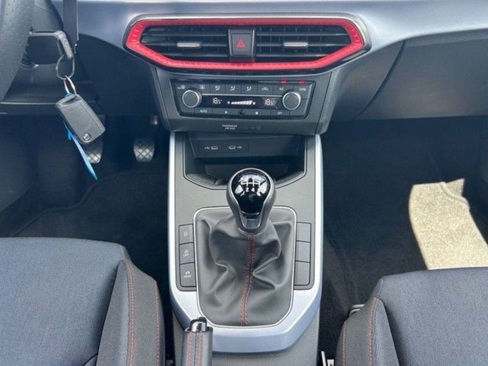 SEAT Arona – Bild 11