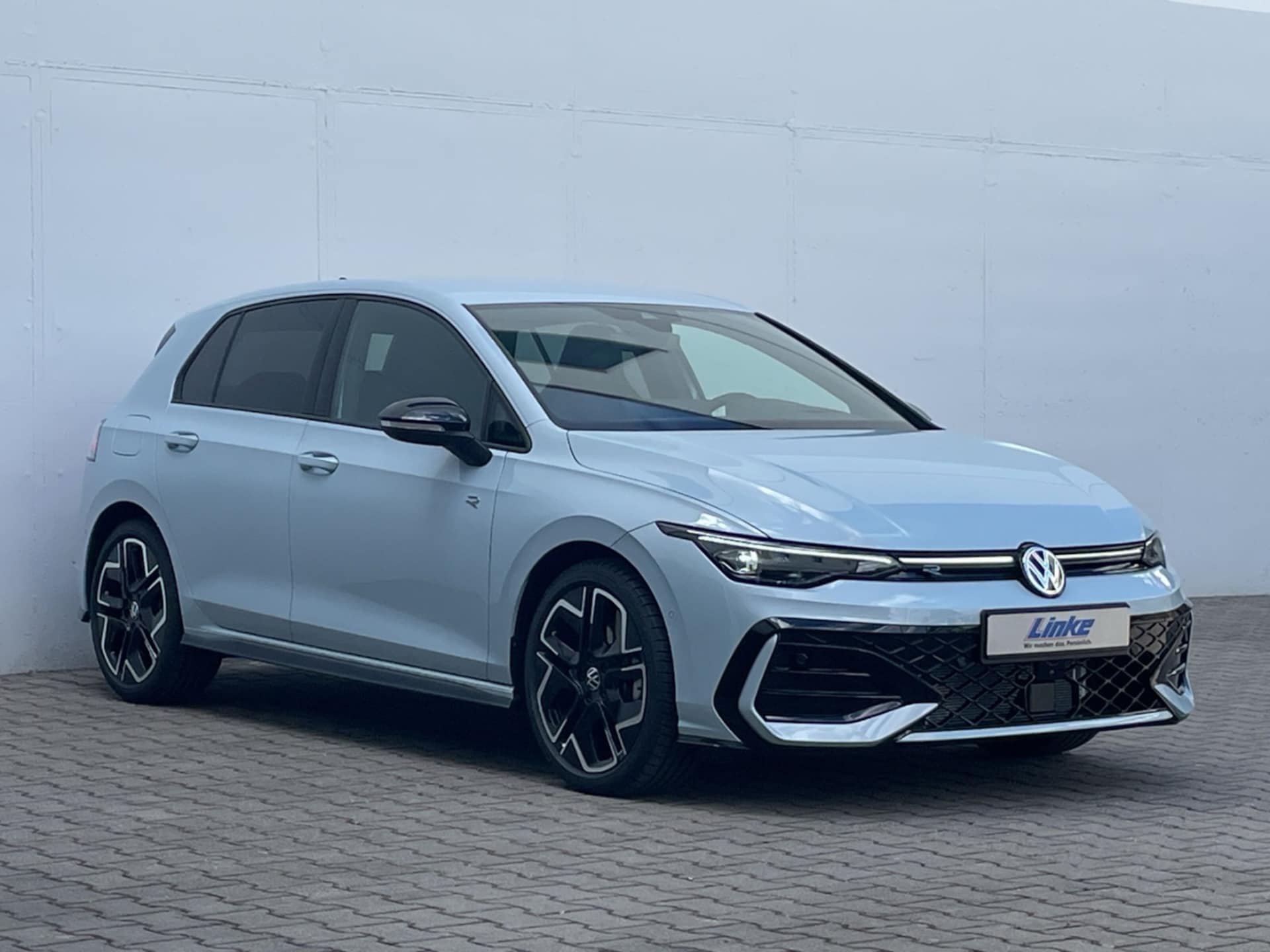 Volkswagen Golf R-Line