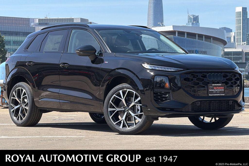 2026 Audi Q3 S line quattro's photo