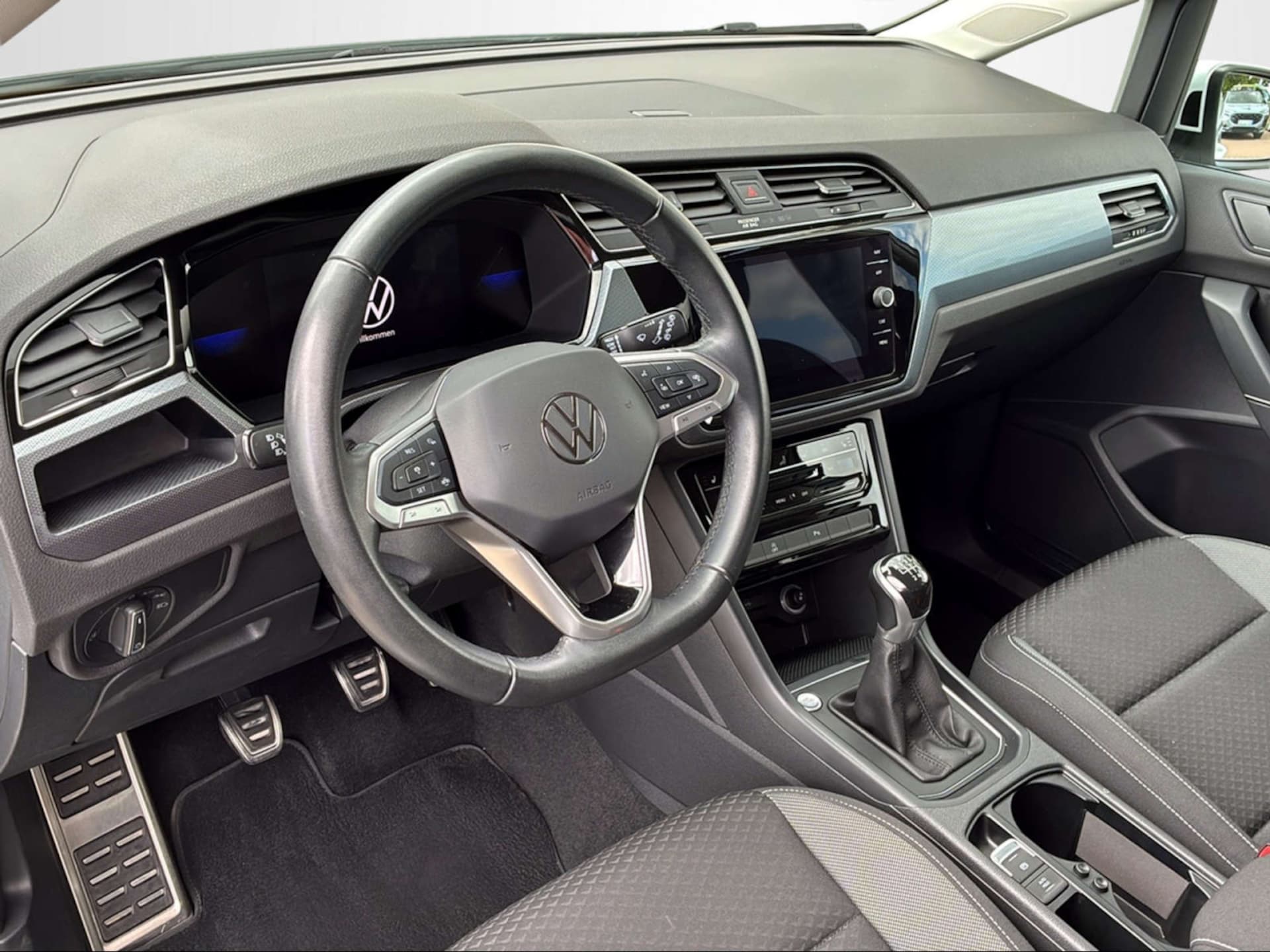 Volkswagen Touran Active
