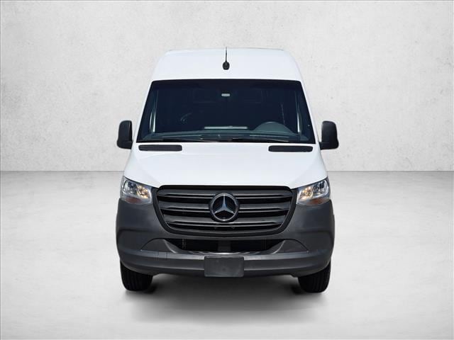 2024 Mercedes-Benz