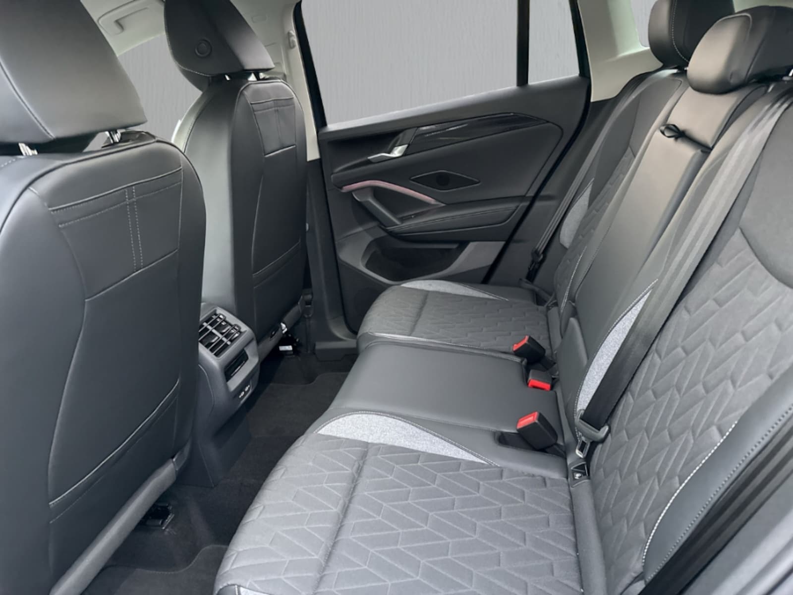 Volkswagen Tiguan – Bild 8