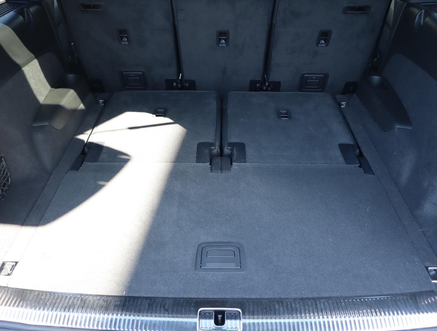 Audi Q7 SUV 55 TFSI quattro S line 250(340) kW(PS) tiptronic for more details contact your dealer