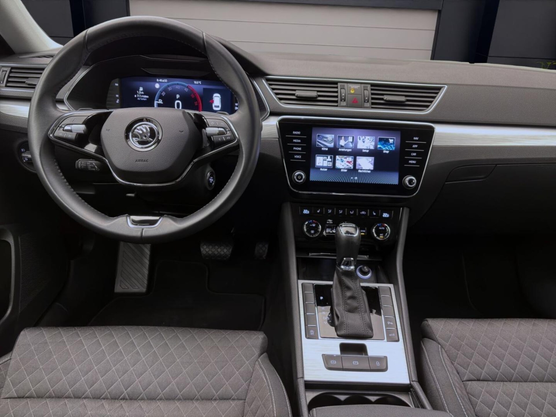 Skoda Superb Combi Ambition