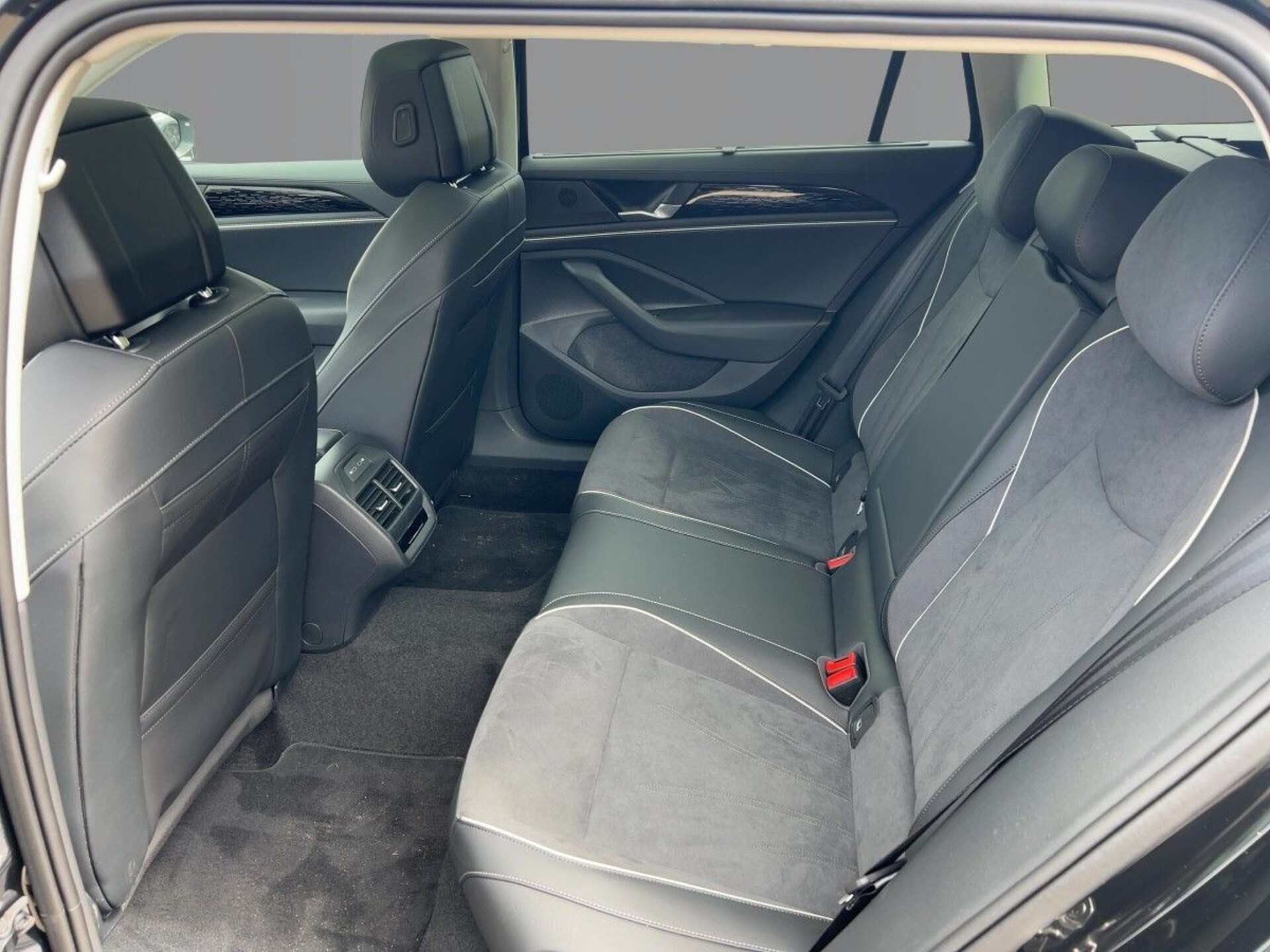 Volkswagen Passat Elegance