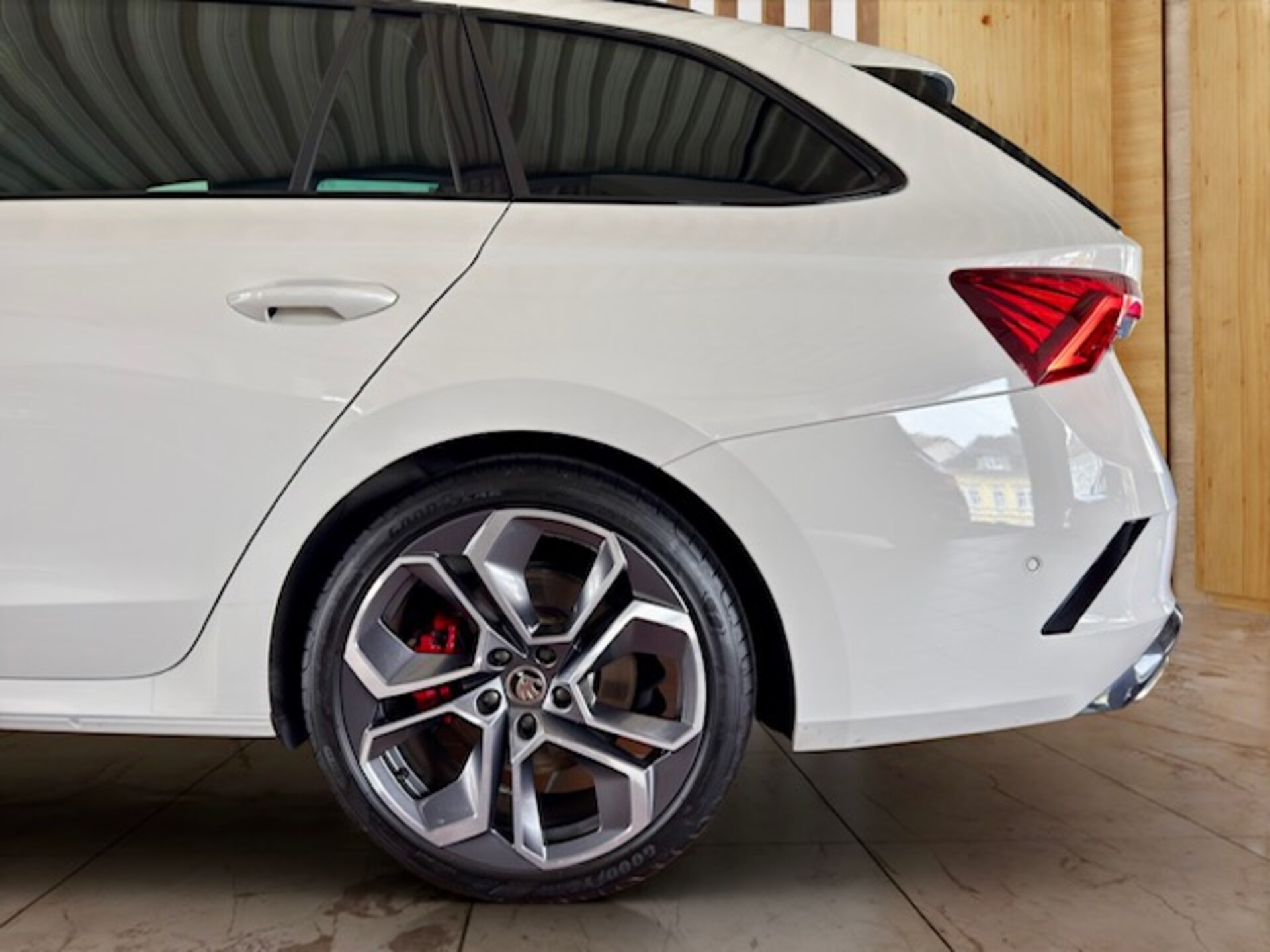 Skoda Octavia Combi RS PLUS