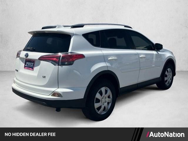 Photo of 2017 Toyota RAV4 