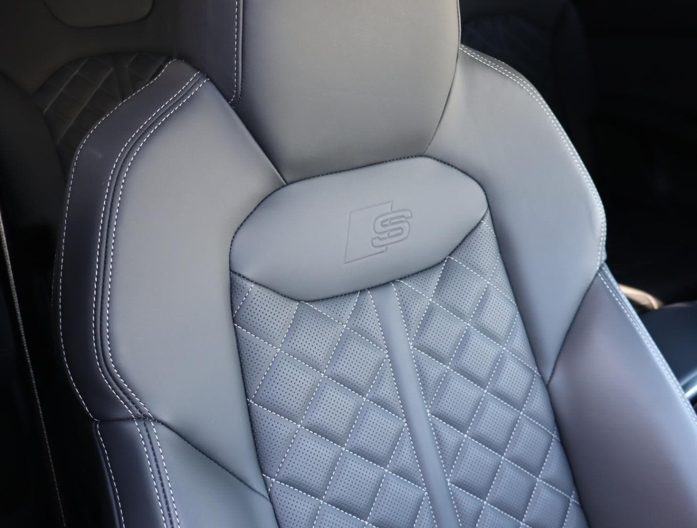 Audi Q7 SUV 55 TFSI quattro S line 250(340) kW(PS) tiptronic for more details contact your dealer