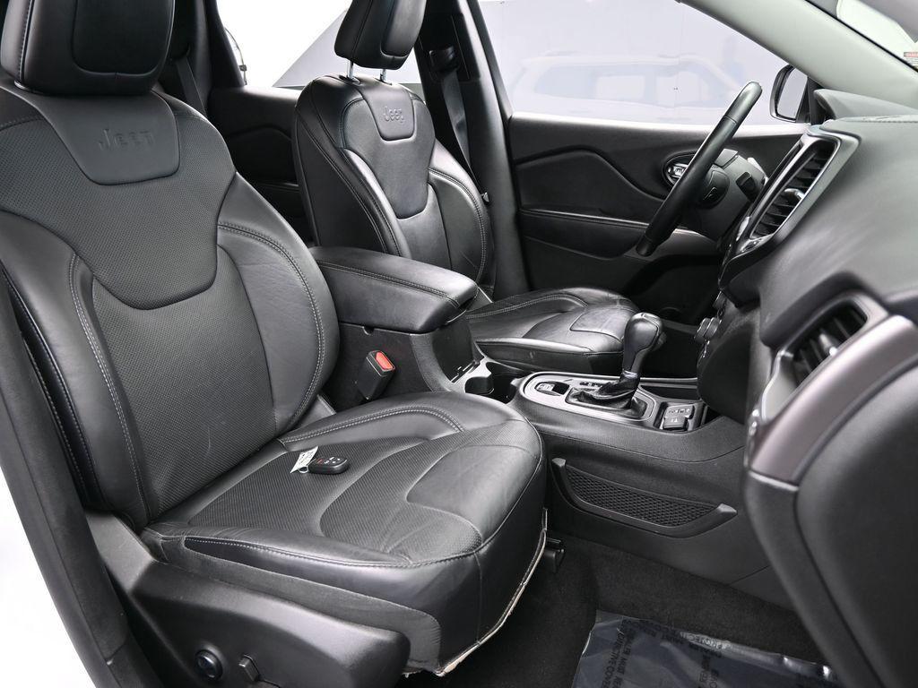 2021 Jeep Cherokee Latitude Lux - Photo 42