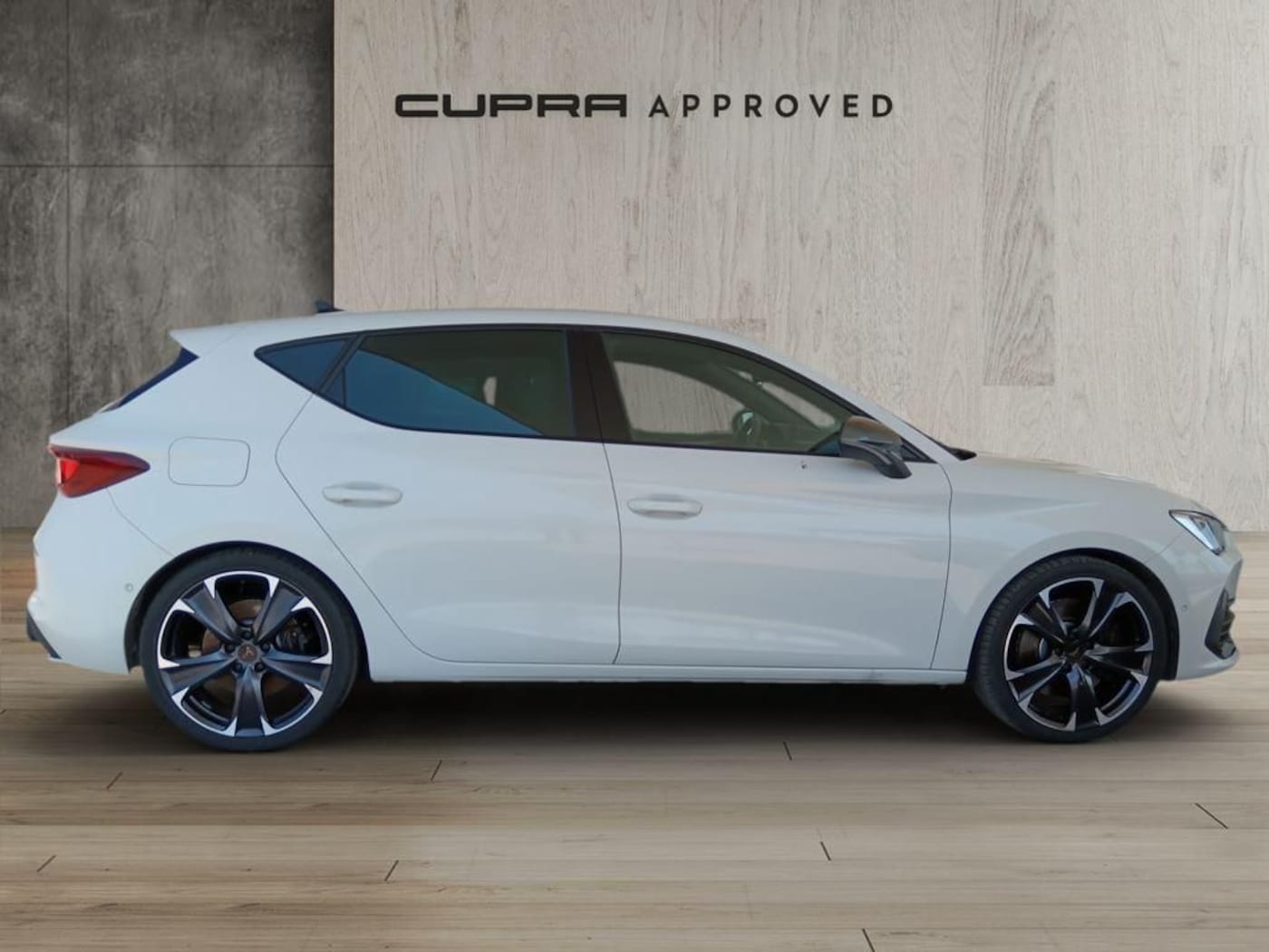 CUPRA Leon León 2.0 TSI VZ DSG 221 kW (300 CV) — photo 3