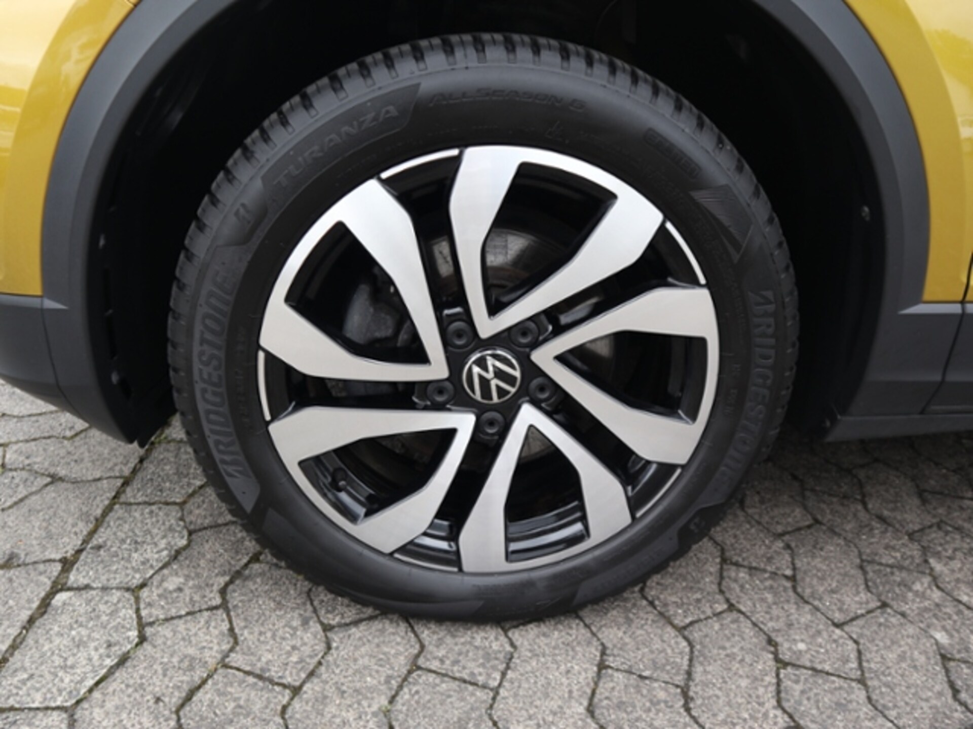Volkswagen T-Roc Active