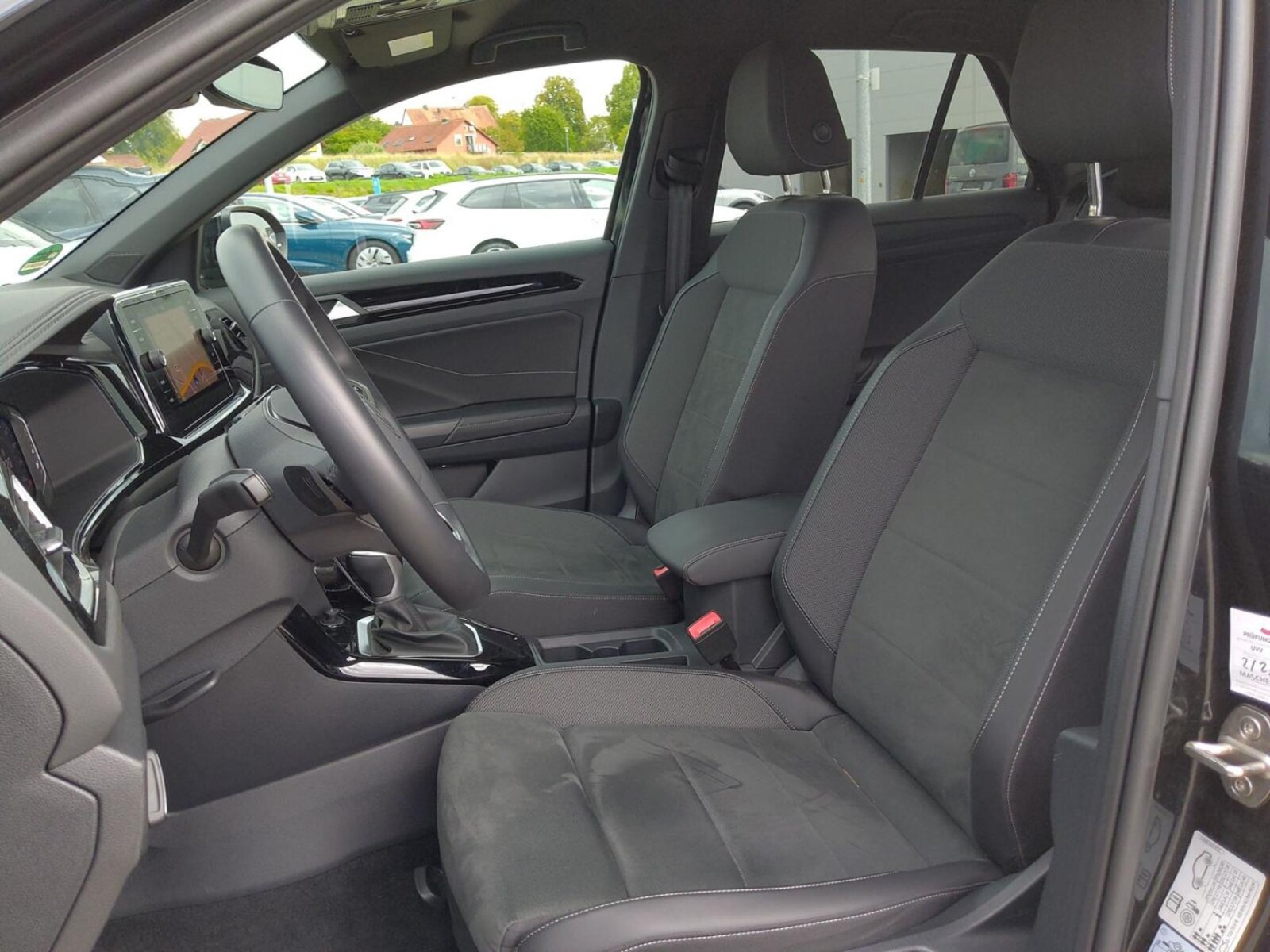 Volkswagen T-Roc – Bild 12