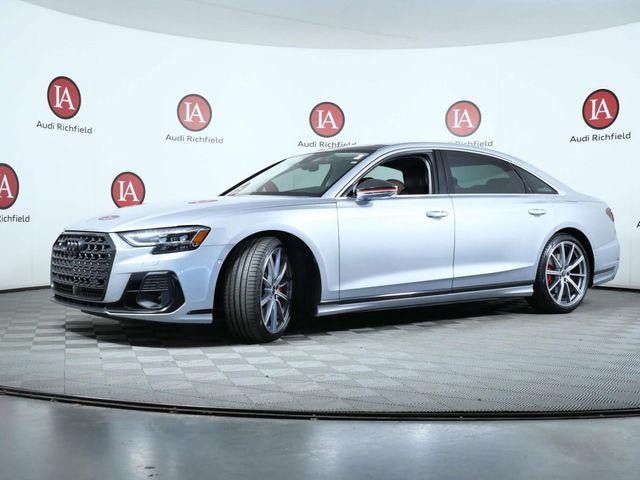 2022 Audi S8 L