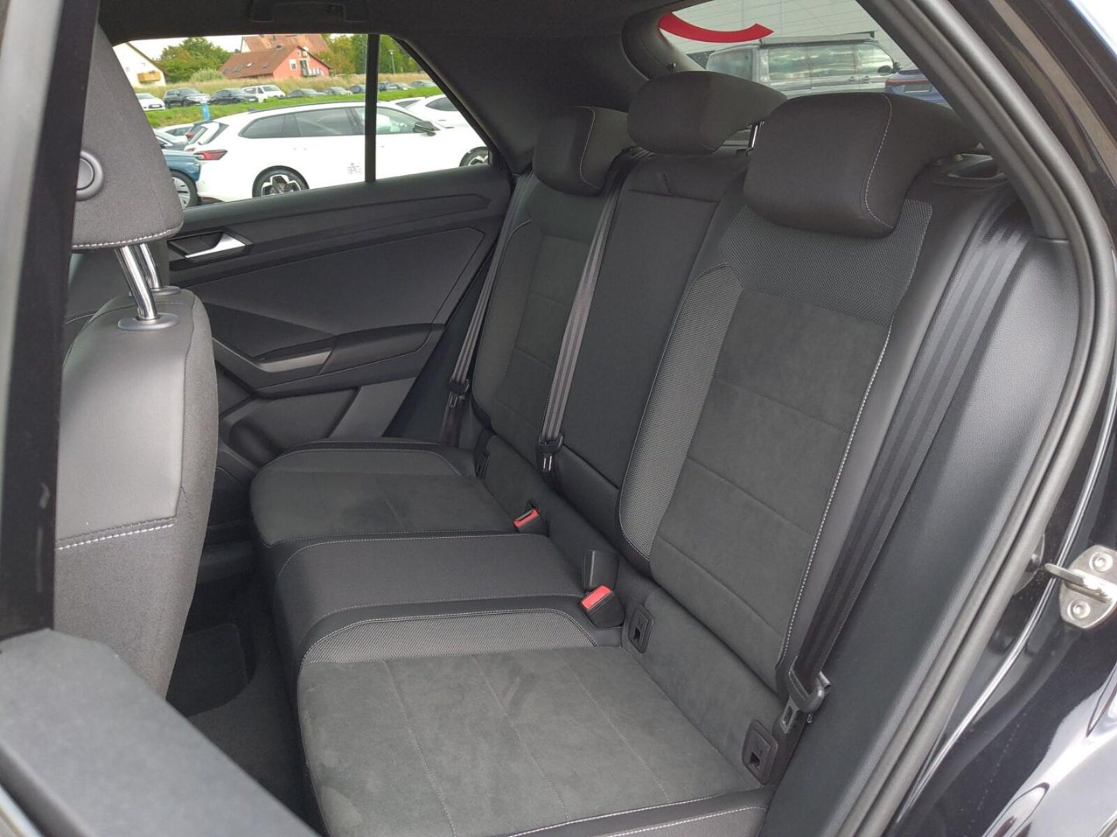 Volkswagen T-Roc – Bild 13