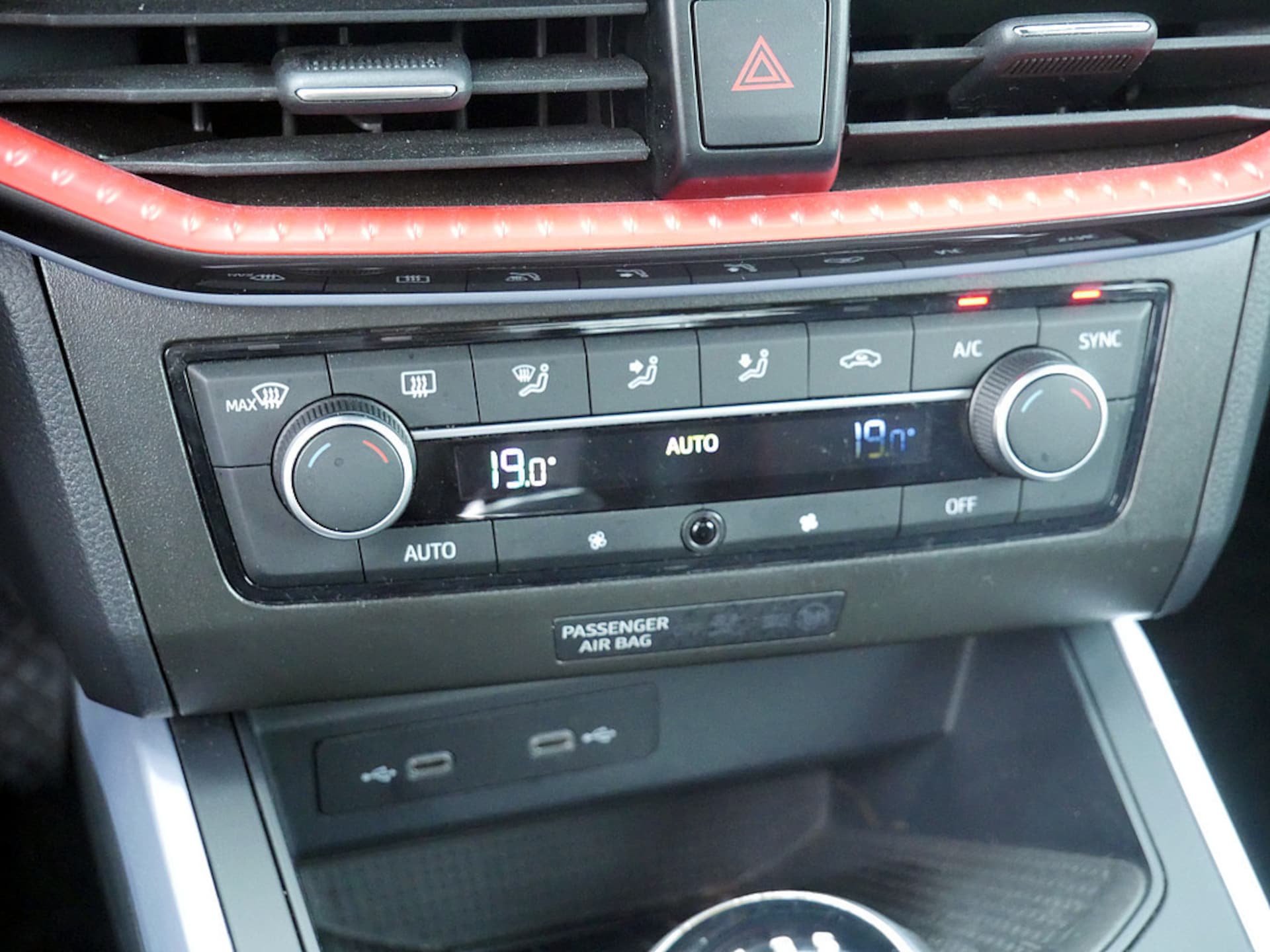 SEAT Arona FR
