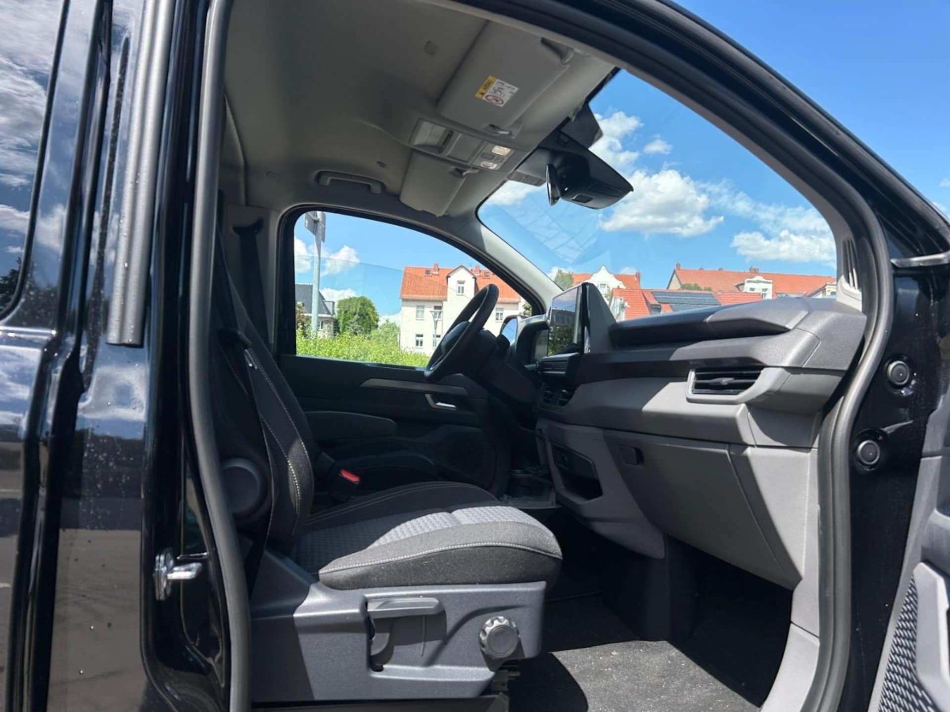 Volkswagen Caravelle langer Radstand Life