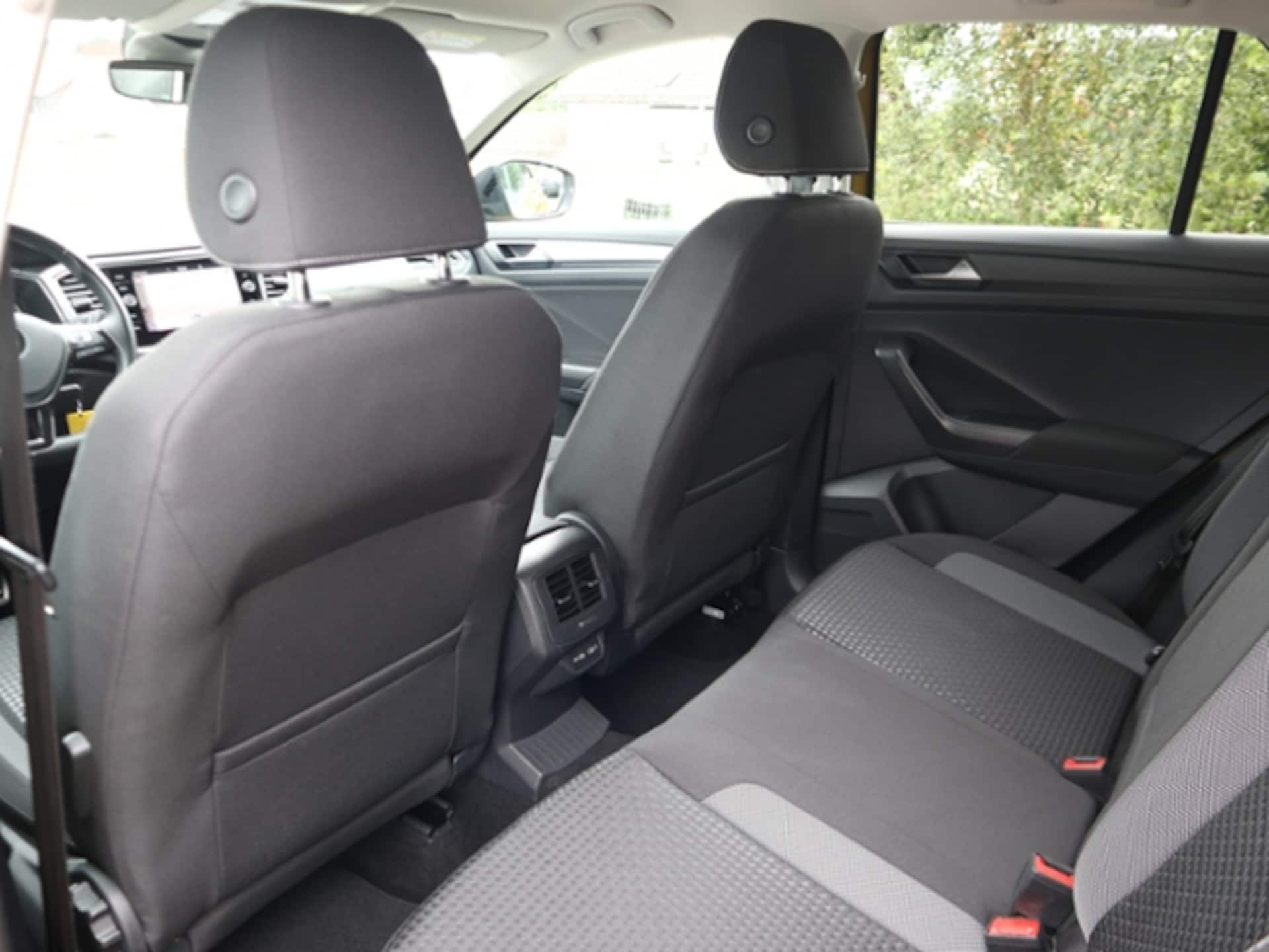 Volkswagen T-Roc Active
