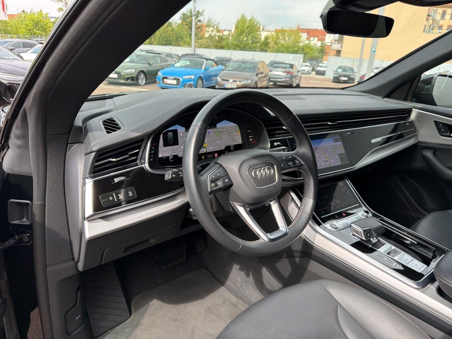 Bild über Audi Q8 SUV 50 TDI quattro tiptronic - für weitere Informationen kontaktieren Sie den Audi Partner