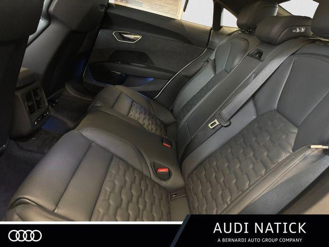 2026 Audi S e-tron GT Prestige - Photo 13