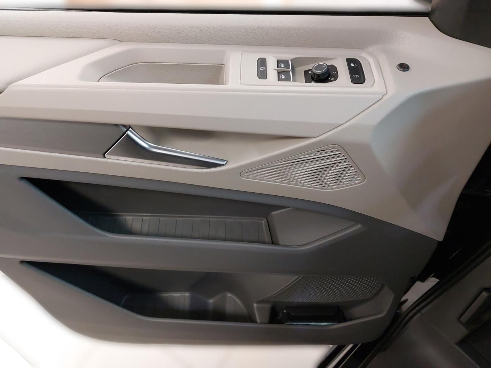 Volkswagen Multivan Langversion – Bild 10