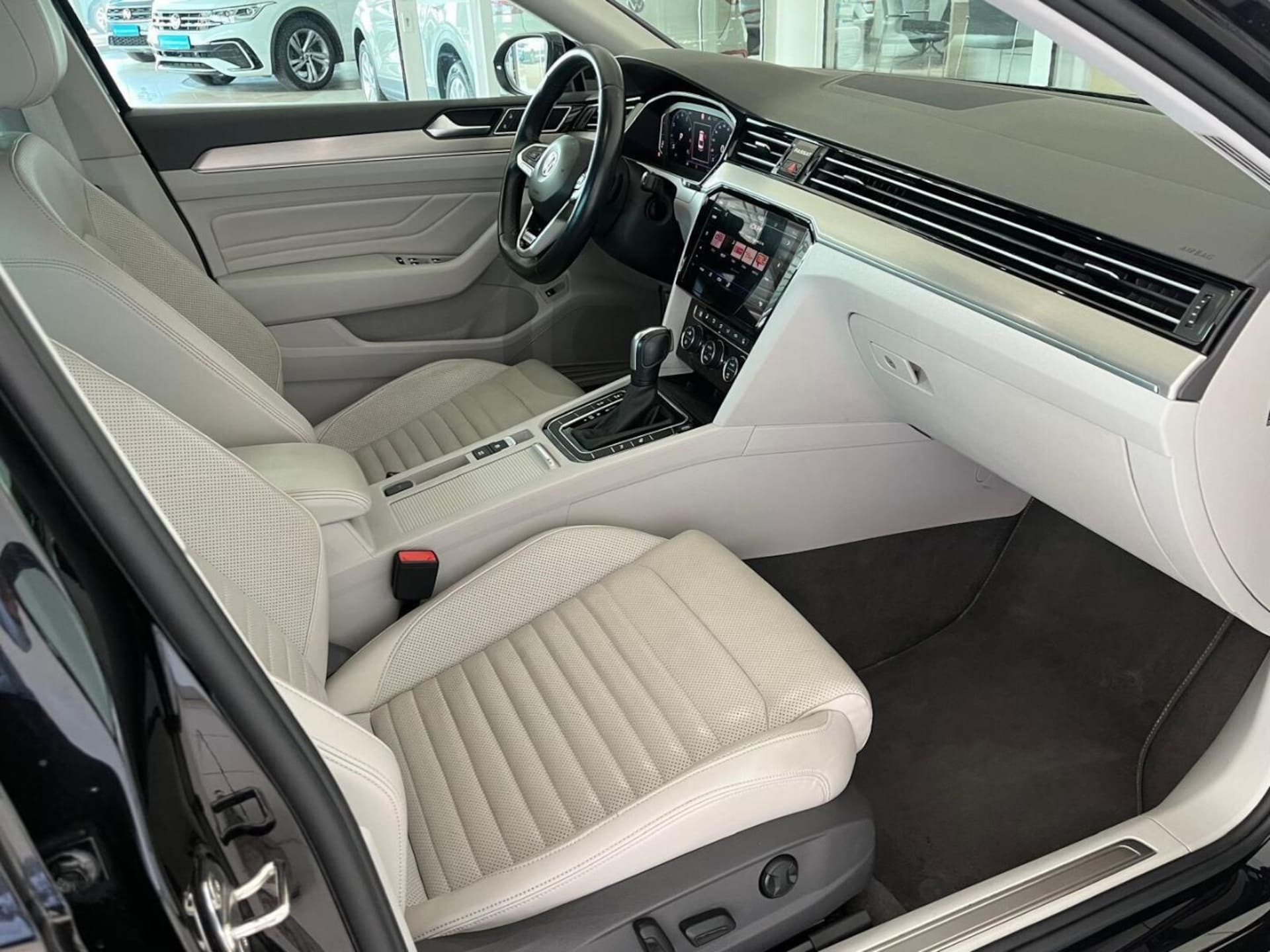 Volkswagen Passat Elegance