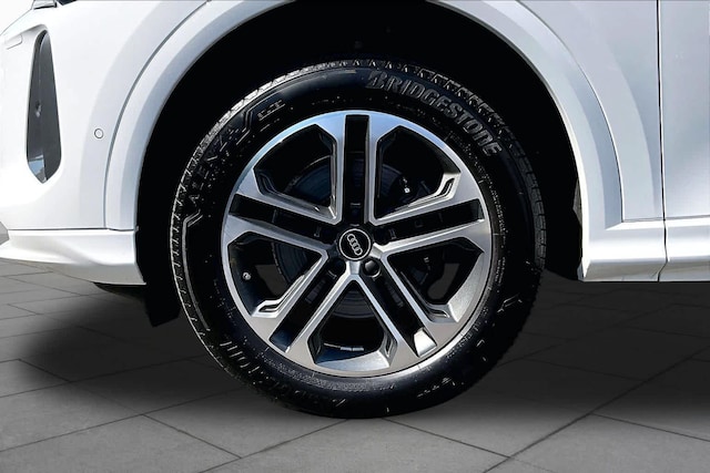 2025 Audi Q5 Premium - Photo 21
