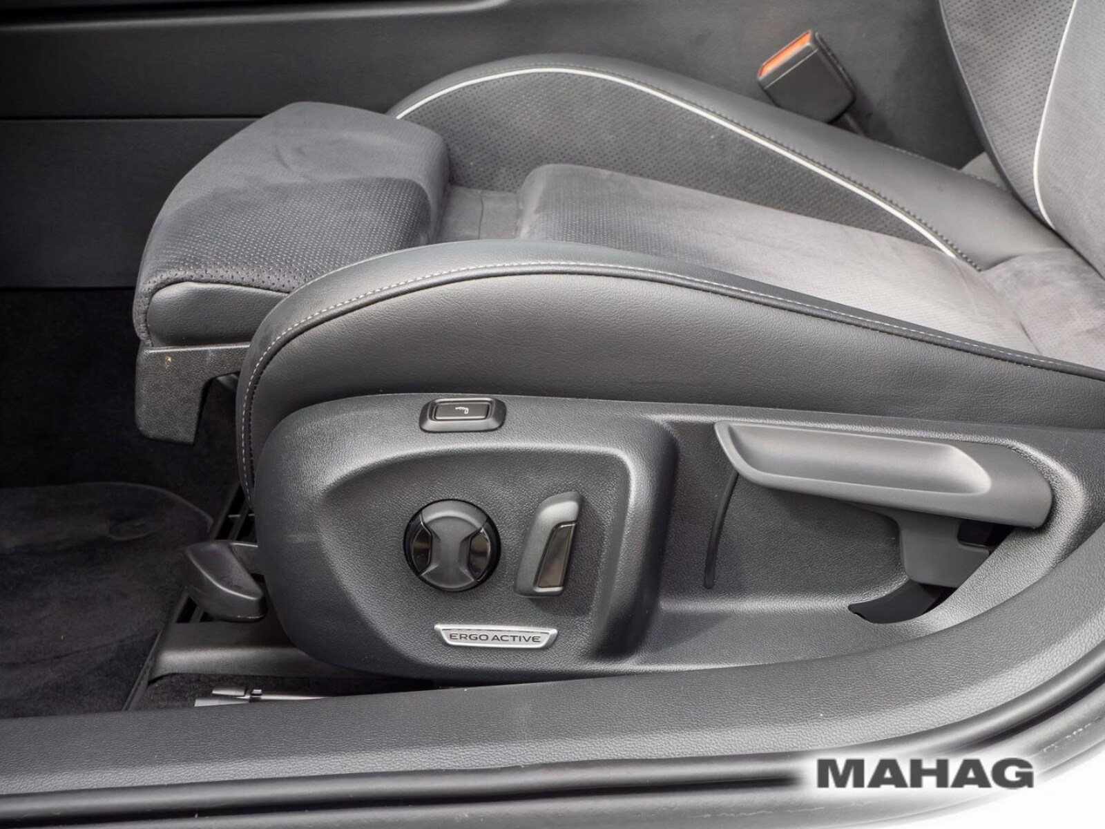 Volkswagen Passat – Bild 23
