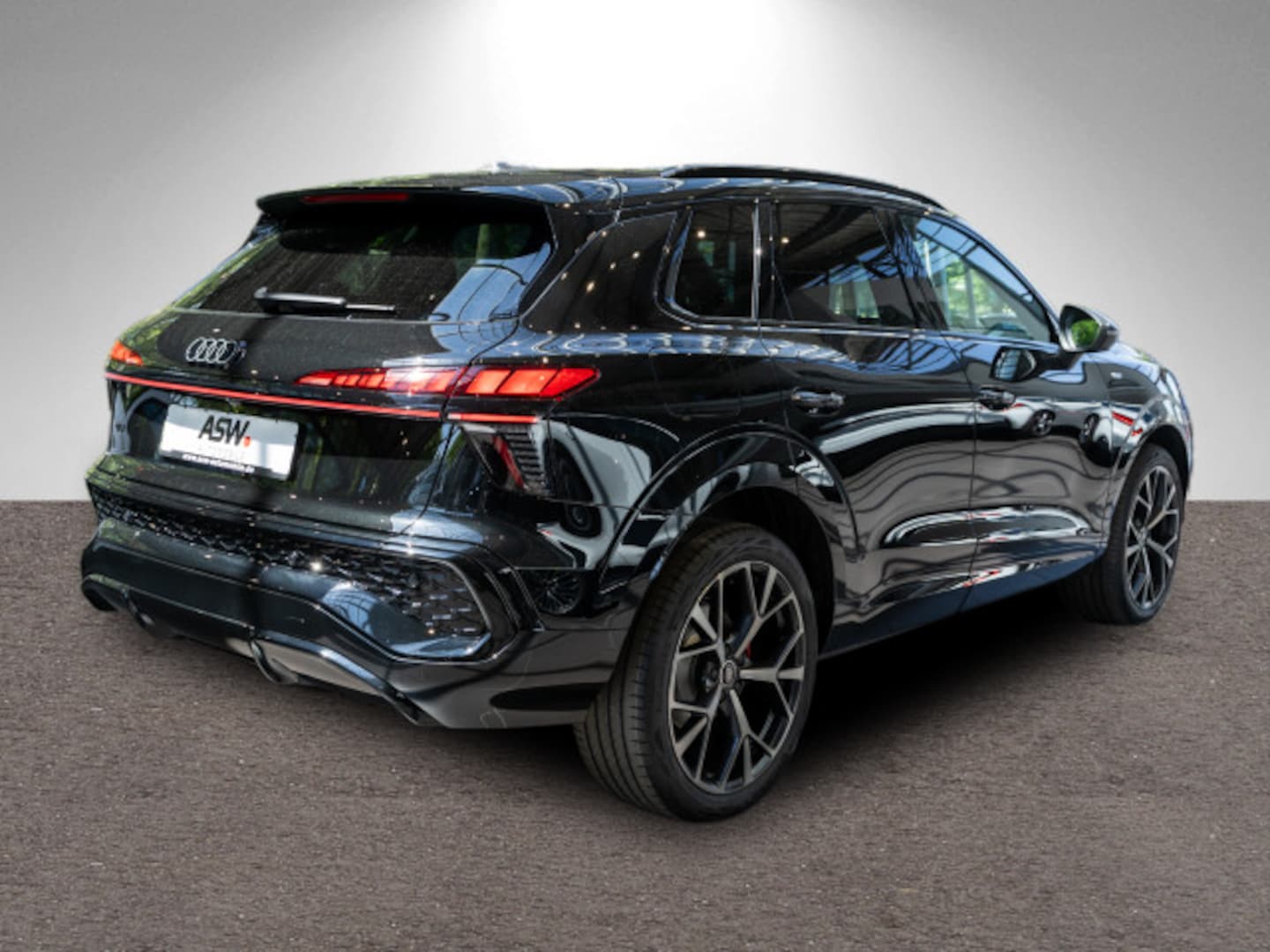 Bild über Audi Q3 SUV TFSI 110 kW S tronic - für weitere Informationen kontaktieren Sie den Audi Partner