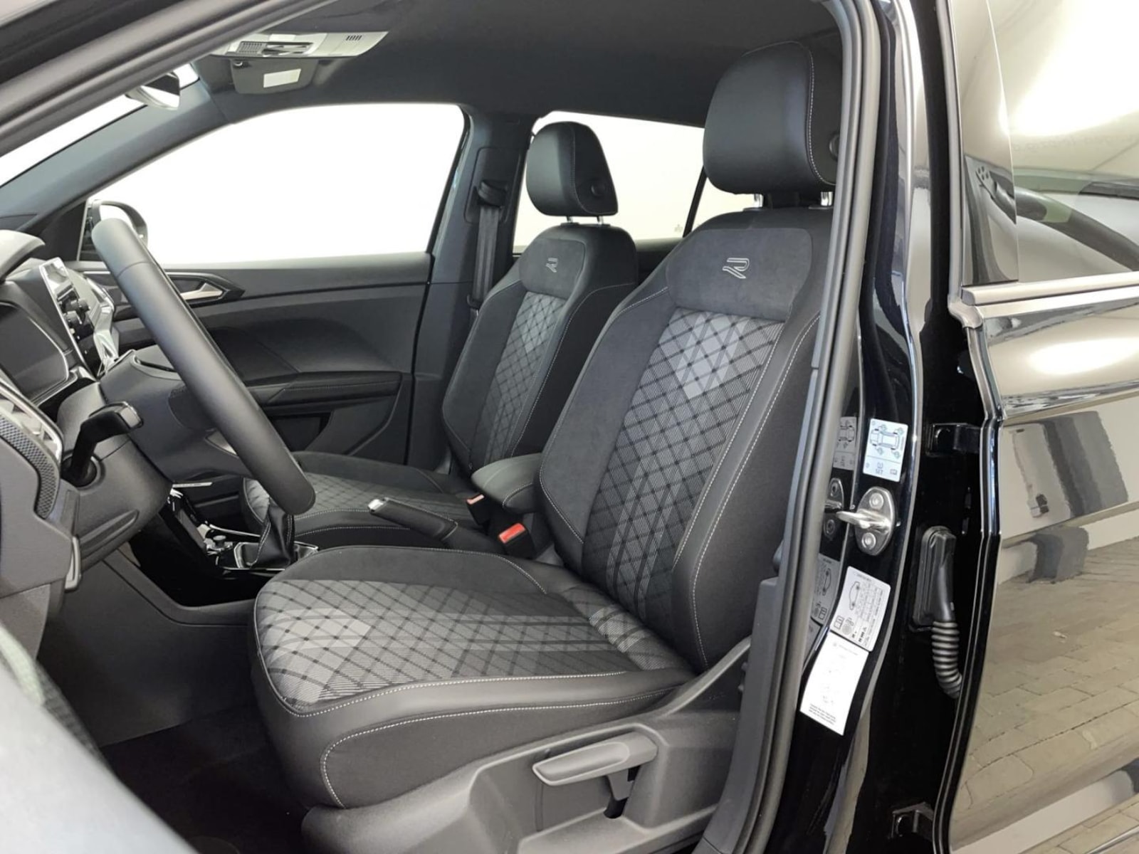 Volkswagen T-Cross – Bild 7
