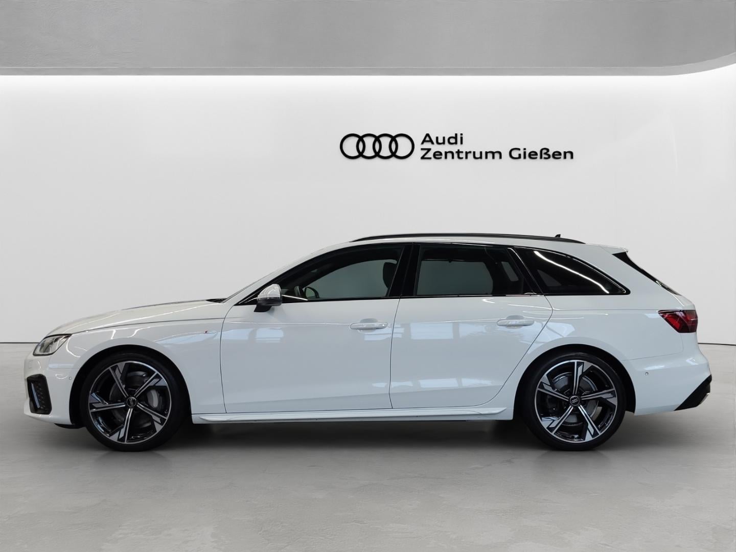 Bild über Audi A4 Avant S line 40 TFSI quattro S tronic - für weitere Informationen kontaktieren Sie den Audi Partner