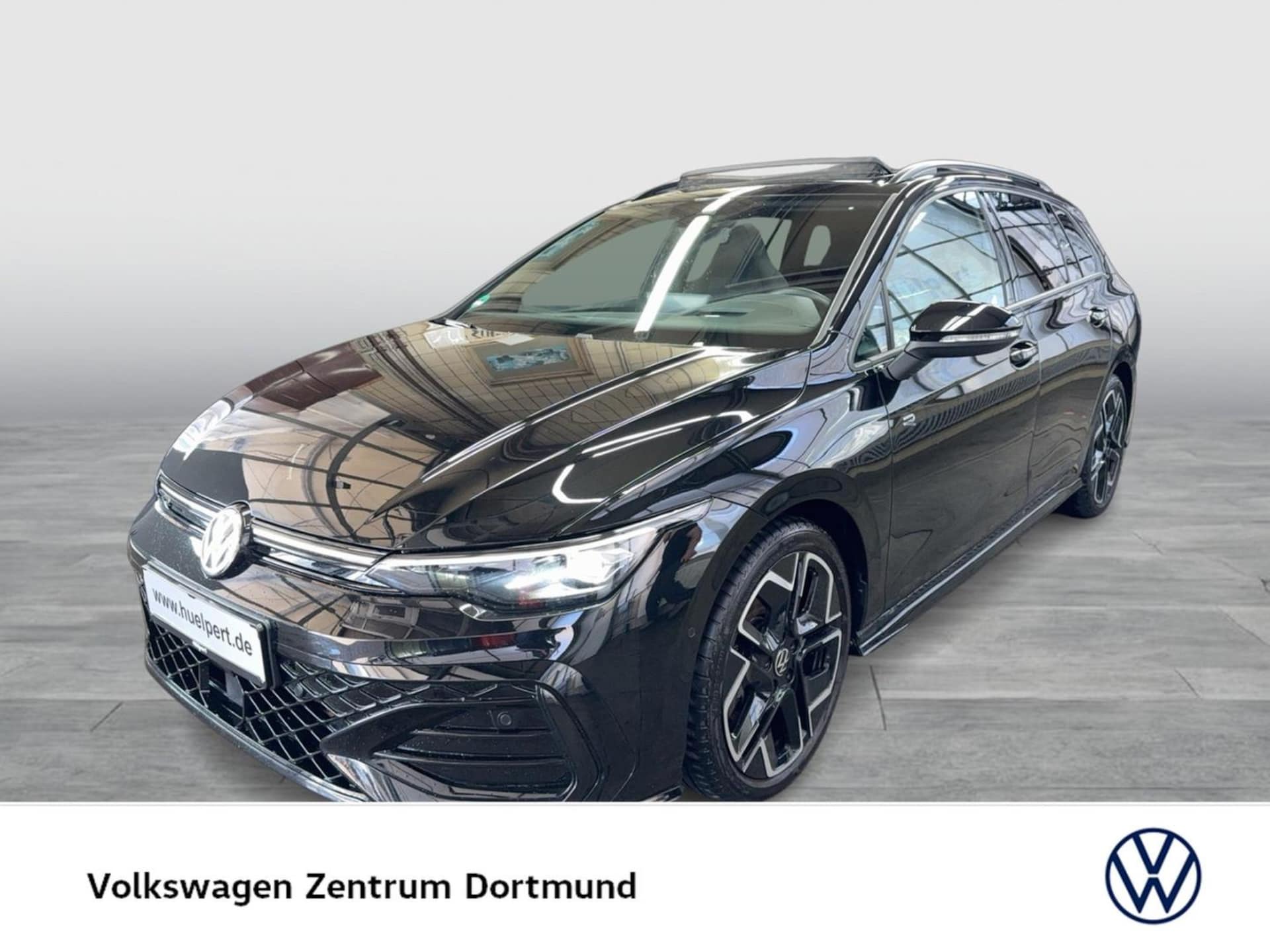 Volkswagen Golf Variant R-Line