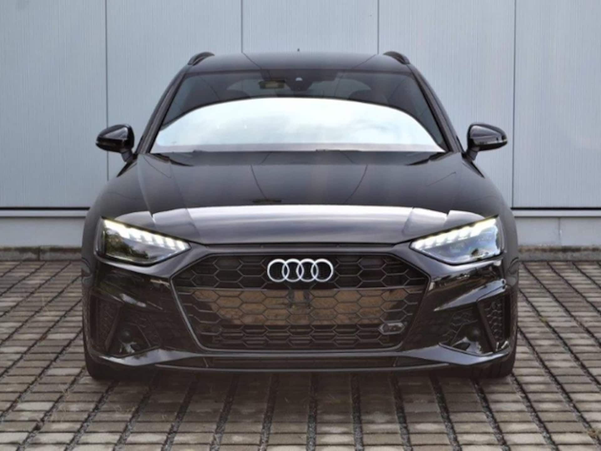 Audi A4 Avant S line