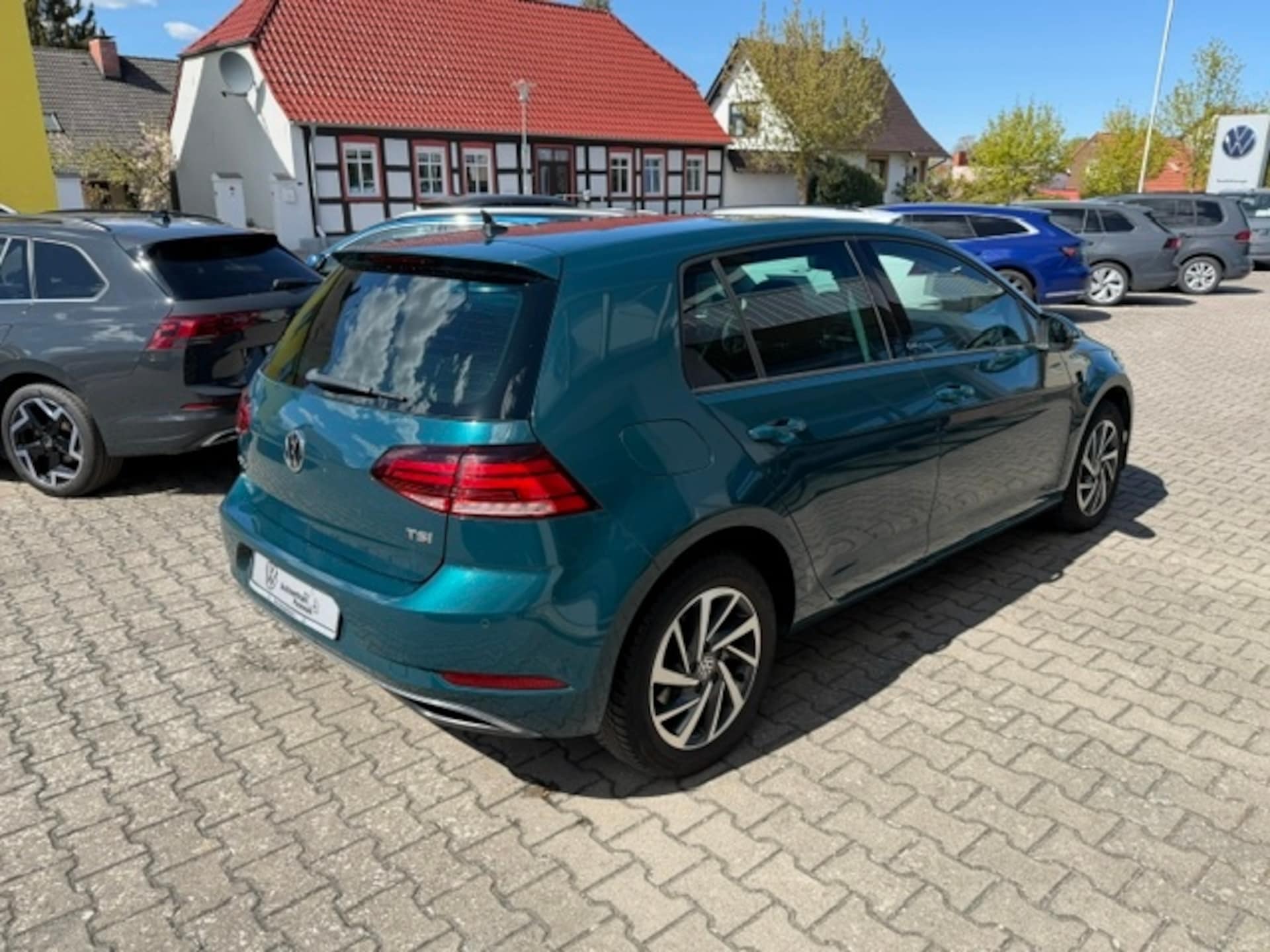 Volkswagen Golf SOUND