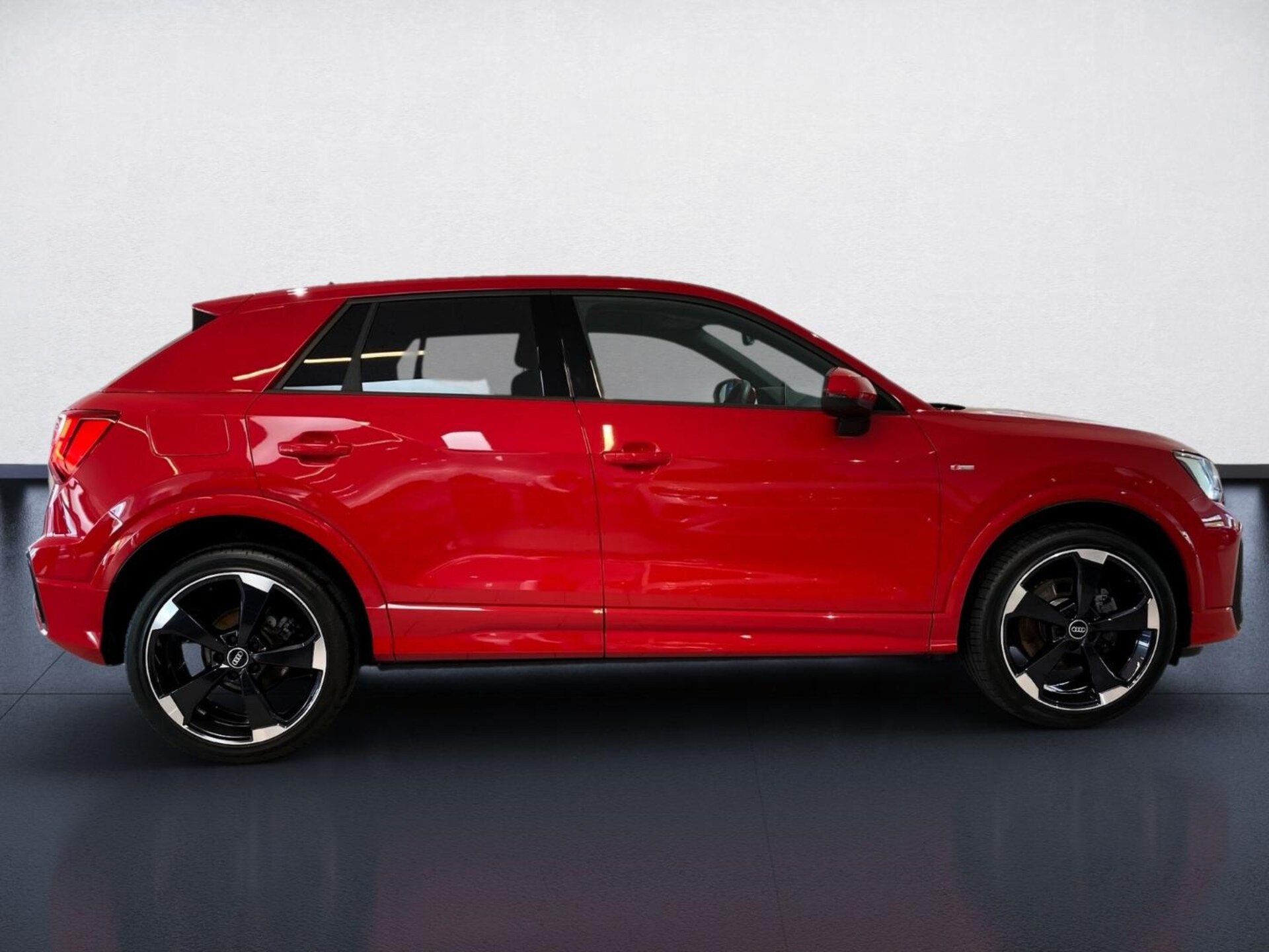 Audi Q2 S line