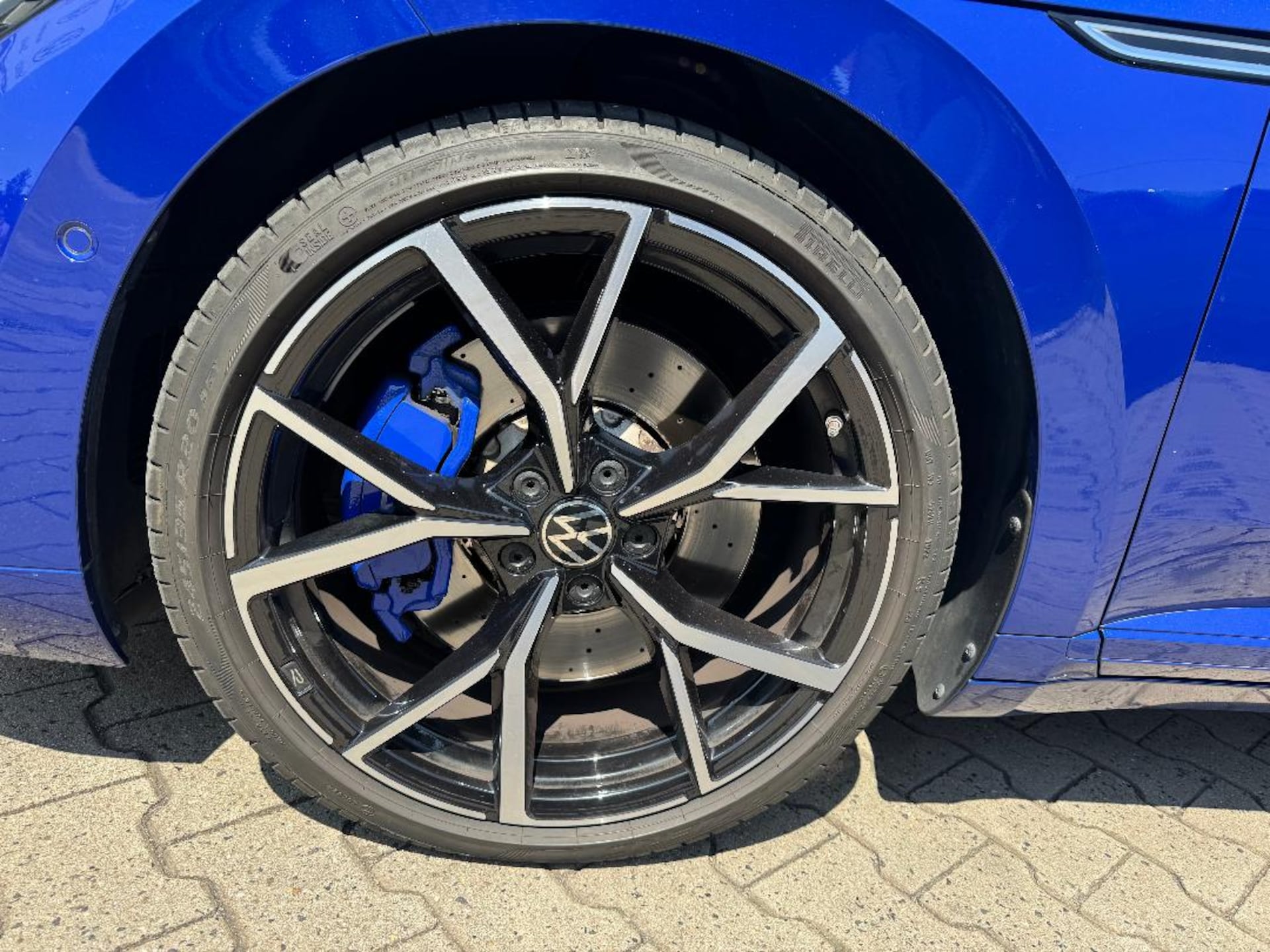 Volkswagen Arteon R