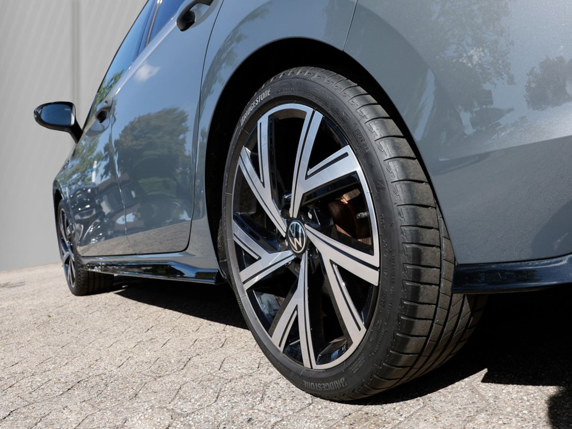 Volkswagen Golf R-Line