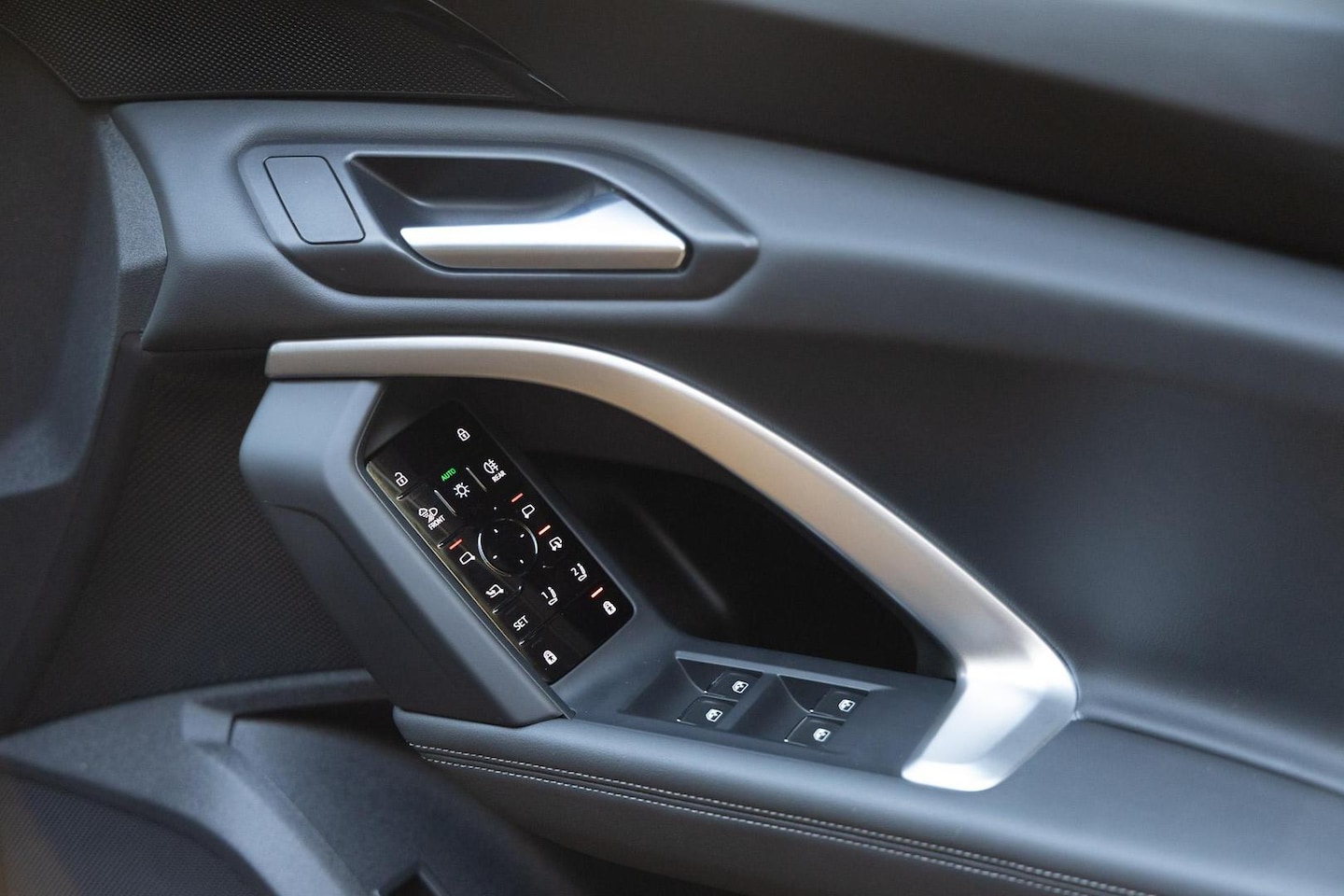 Image about Audi Q5 SUV TFSI 150 kW