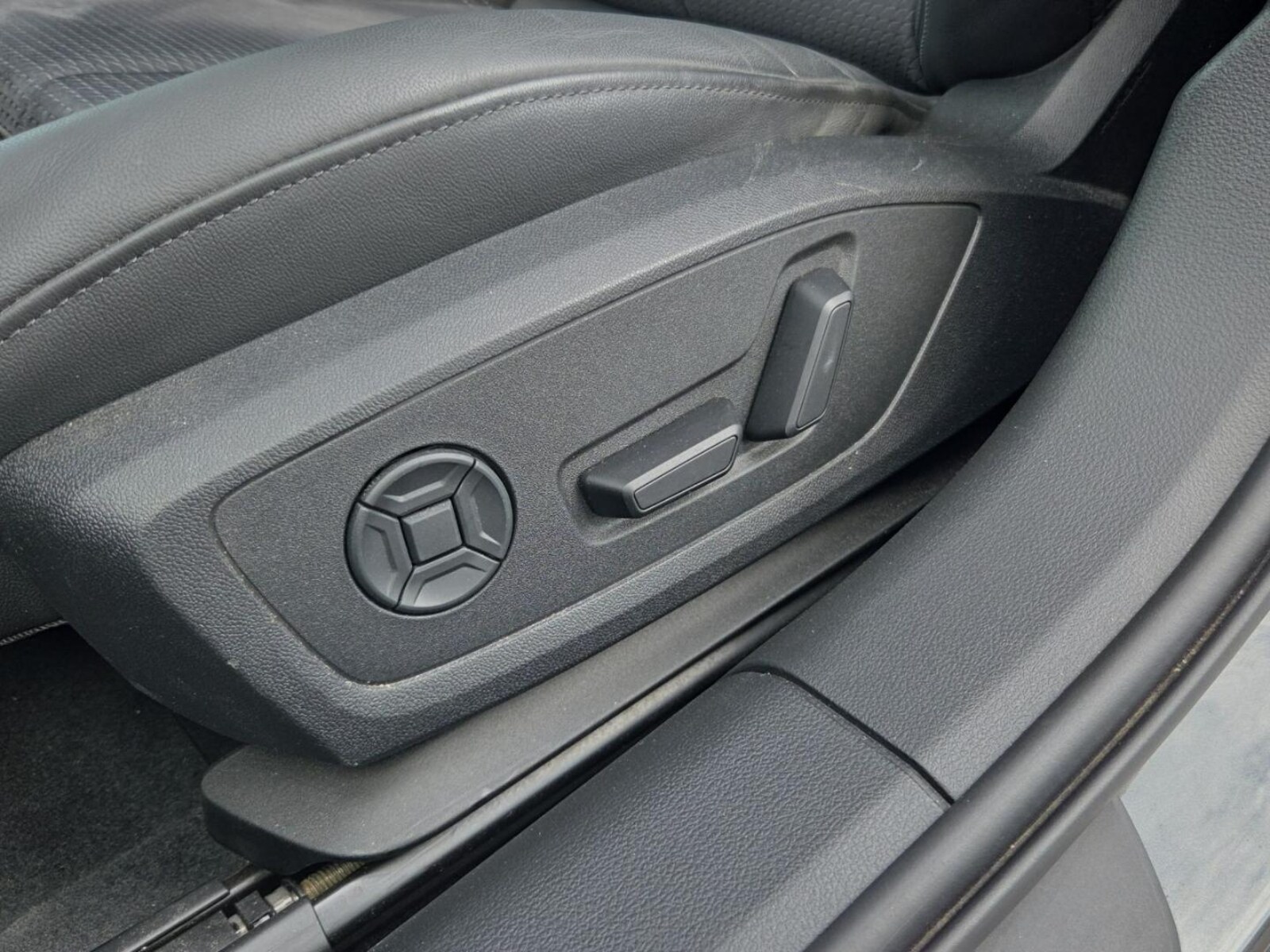 Audi S6 Avant – Bild 15